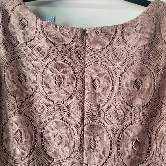 Pretty Lace Detail Dress - Picture 6 of 6